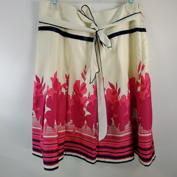 TOI ET MOI FLORAL PRINT SKIRT SIZE MEDIUM - Picture 1 of 7
